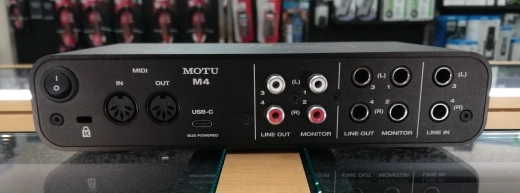 MOTU - M4 - MOTU 3